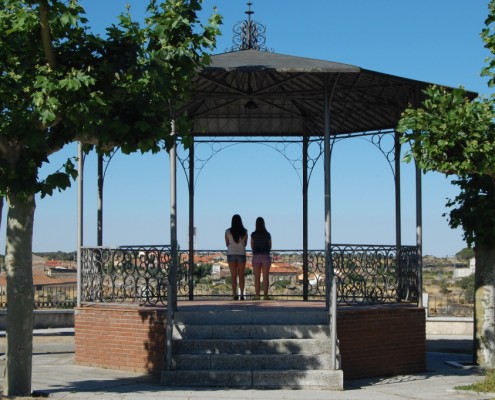 Templete en el Paseo de Alonso Andrea en Ledesma