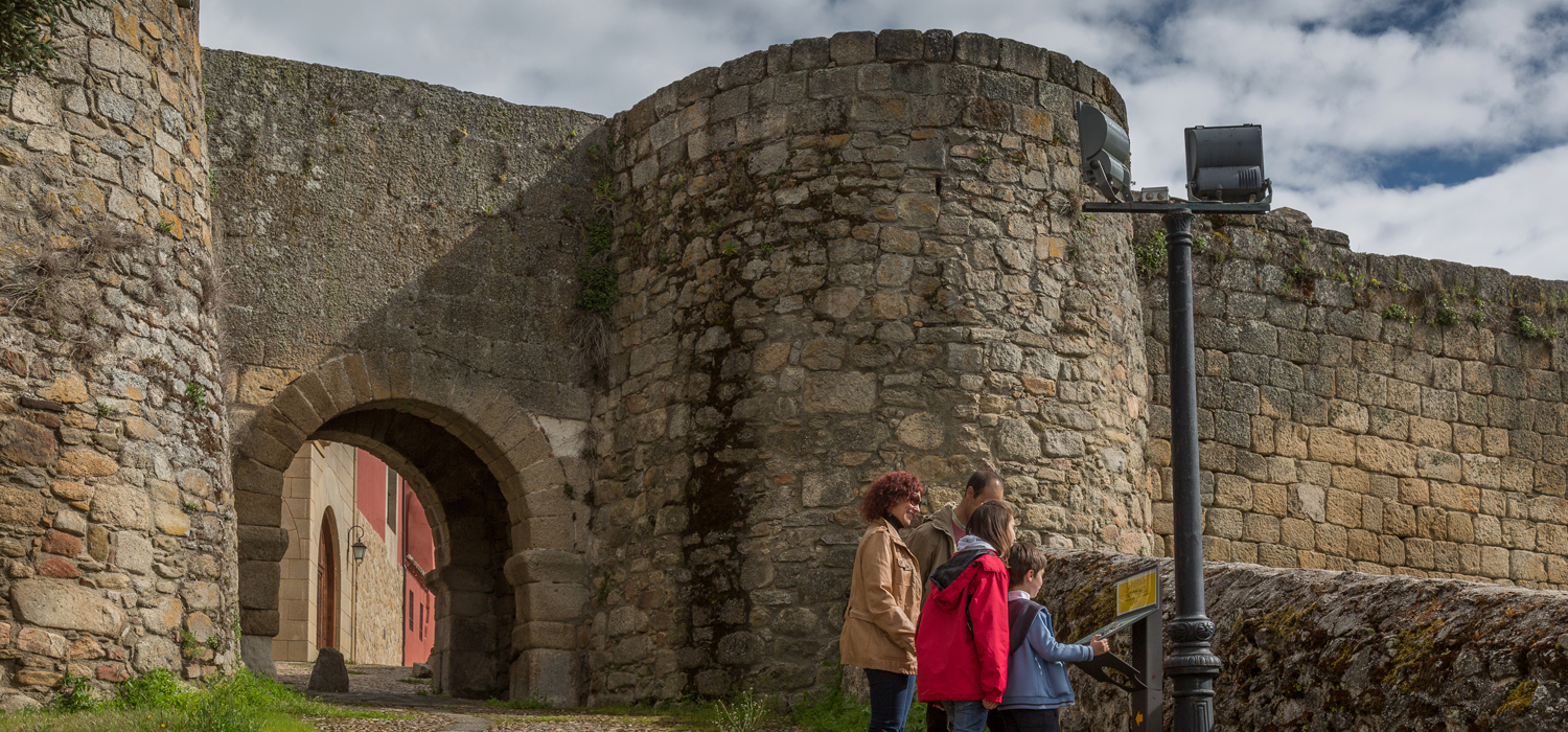 Puerta de San Nicolas en Ledesma